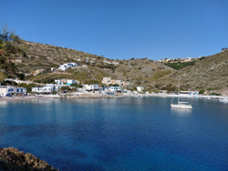 Iside nella baia di Agios Georgios